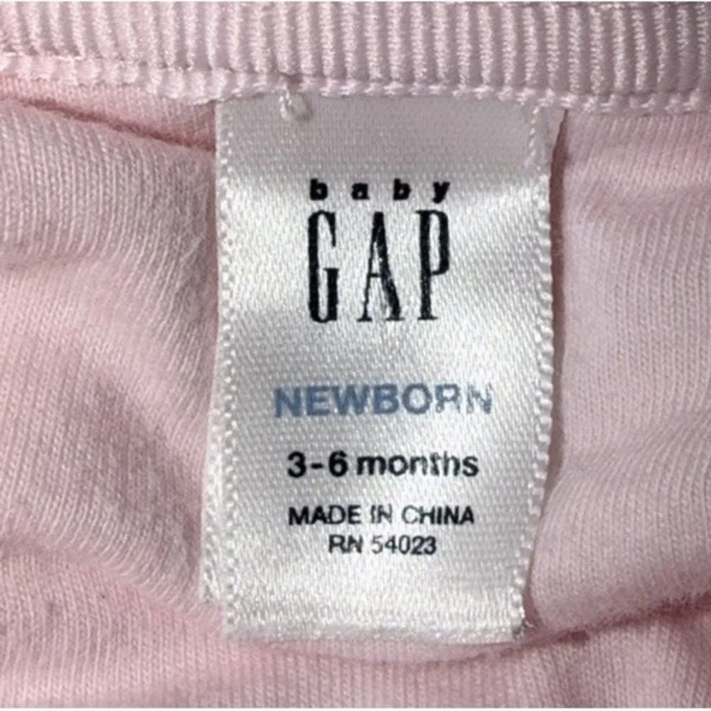 Baby Girl Outfit Newborn Gap Y2K Pink Bunny  Outfit Holiday Collection‎ 2004